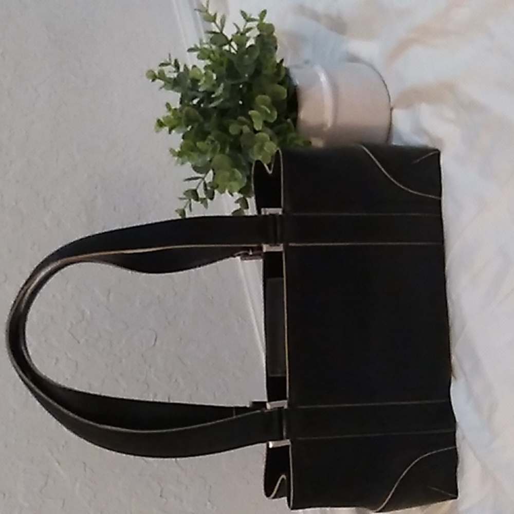 Ellen tracy leather purse handbag